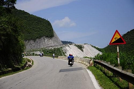 Thung Khe pass Thung Khe pass